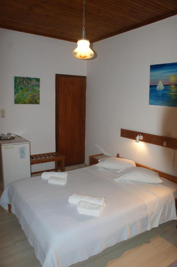 Hotel Eleftheria Páros Exterior foto